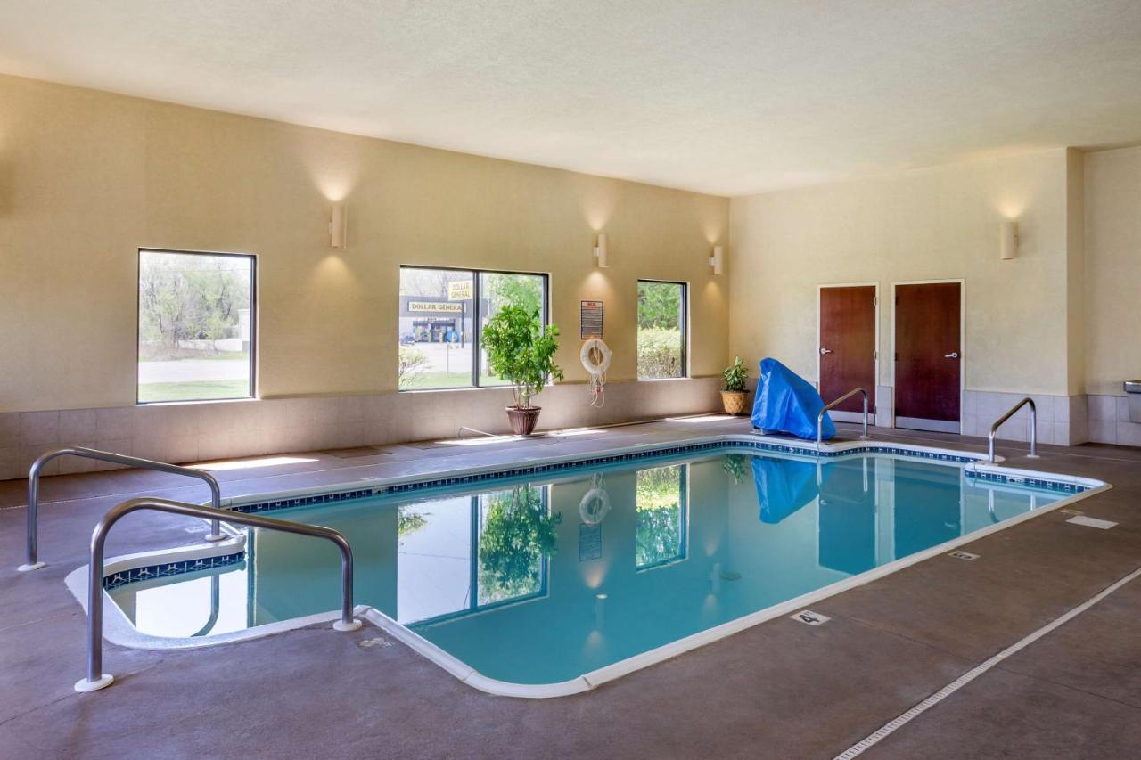 Western Airport Hotel 3*