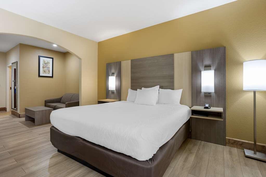Hotel Western Airport