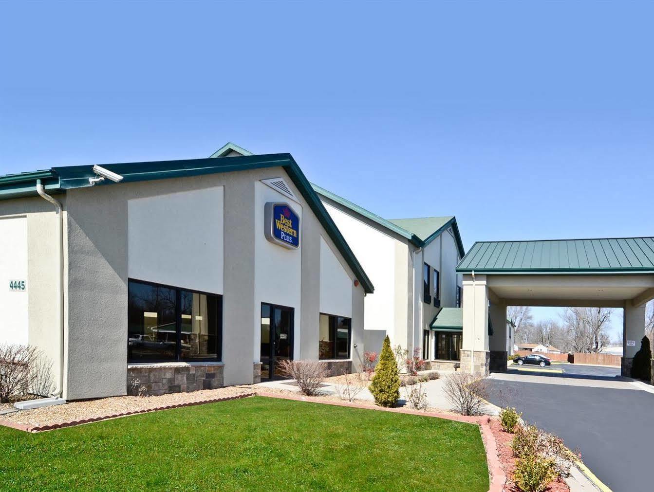 Western Airport Hotel 3*