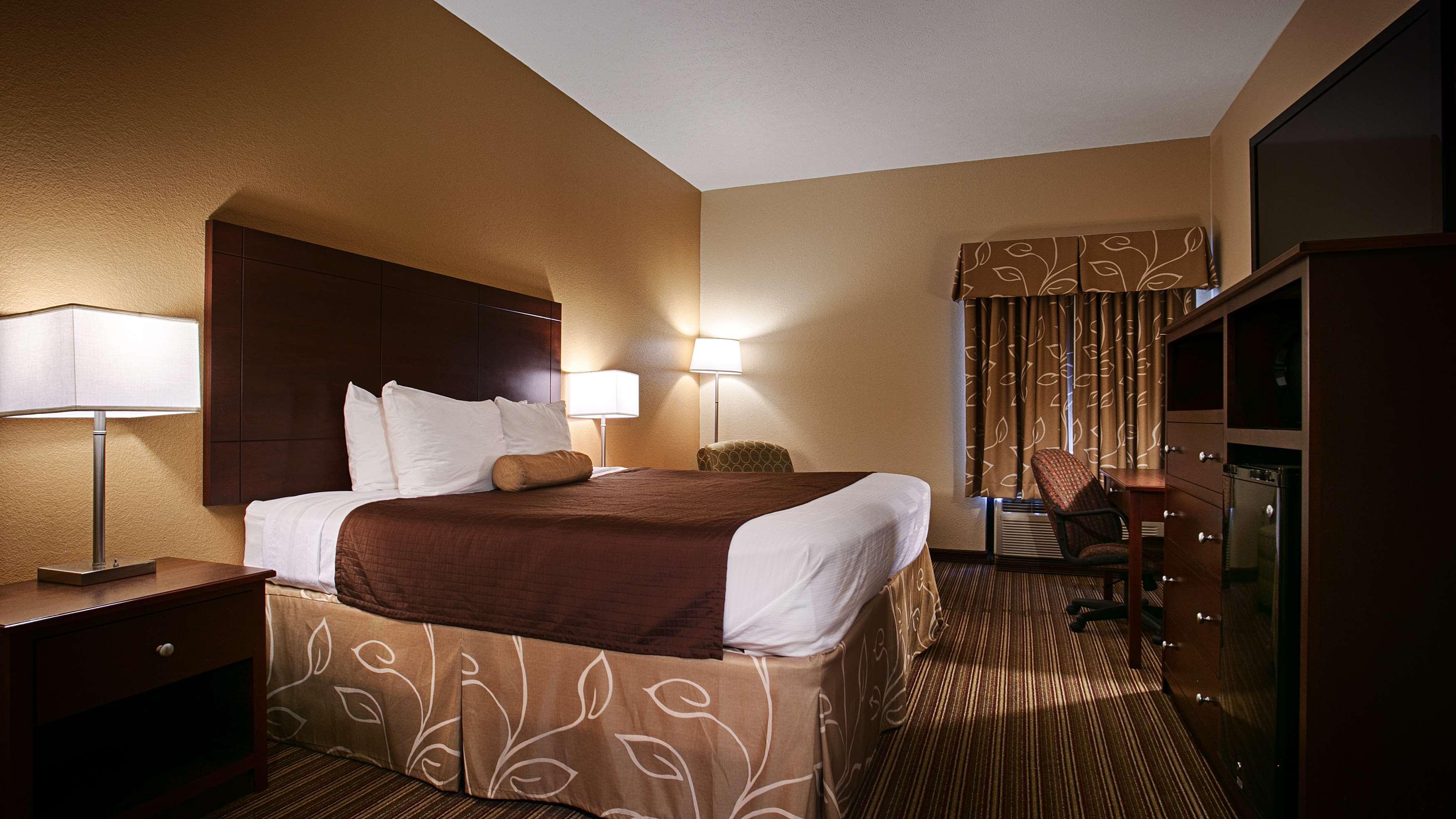 Western Airport 3*